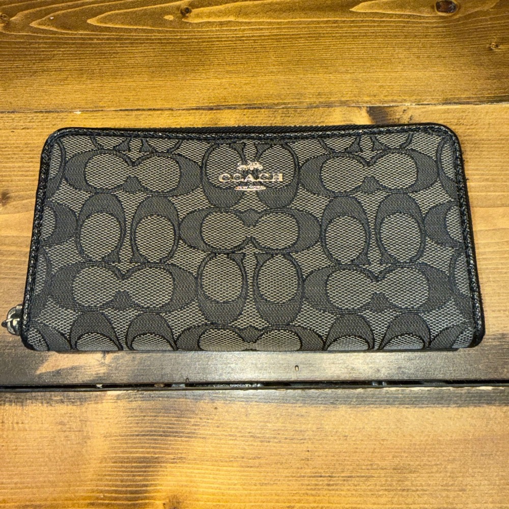 Coach Signature Accordion Zip Around Wallet‎ Black Gray Canvas Leather Wallet